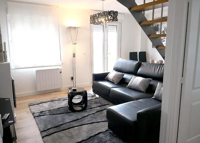 Charming In With Sea And Mountain Views Appartement