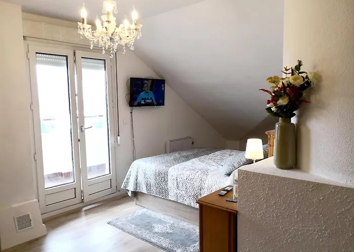 Charming In With Sea And Mountain Views Appartement *